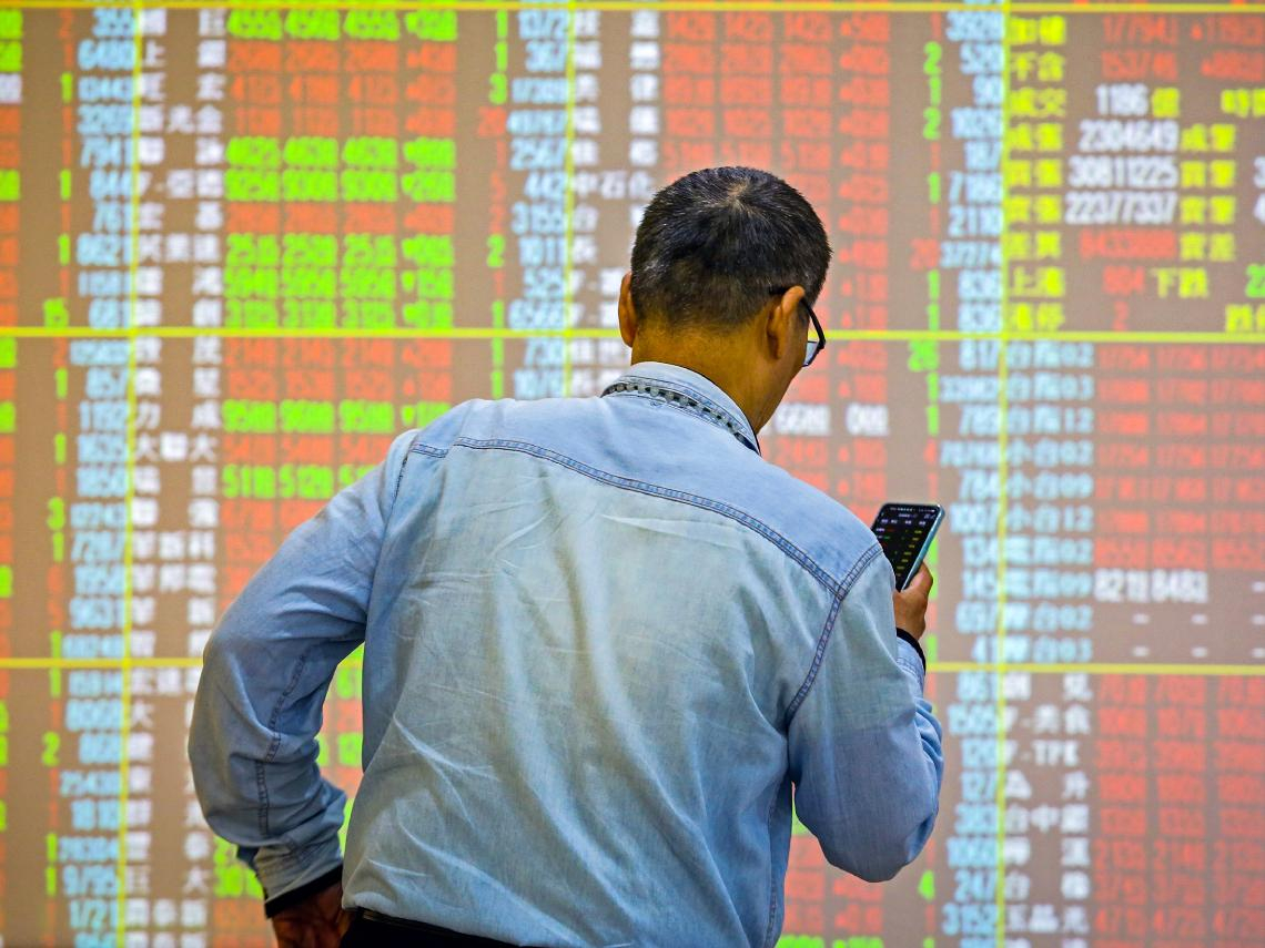 長榮(2603)、技嘉(2376)...台股Q2財報淘金！上半年賺1個股本＋大戶默默吃貨「26檔好股出列」：這檔外資天天買超